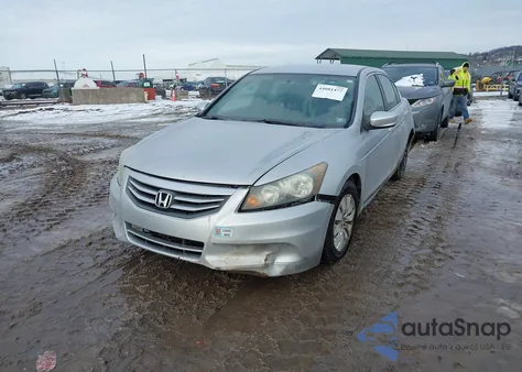 2011 Honda Accord 2.4 Lx z USA, uszkodzony, nr VIN 1HGCP2F39BA039559